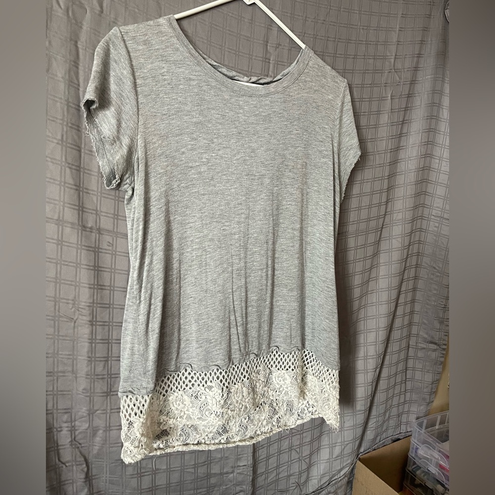 Women’s Tee